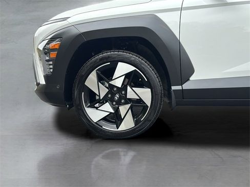 Used 2024 Hyundai Kona Limited image 27