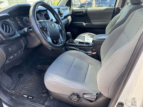 Used 2021 Toyota Tacoma SR w/ SR Convenience Package image 2