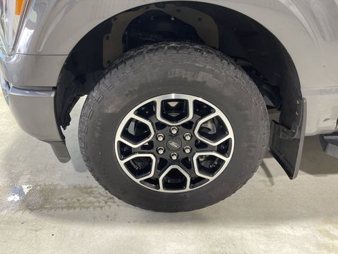 Used 2022 Ford F150 Lariat image 10