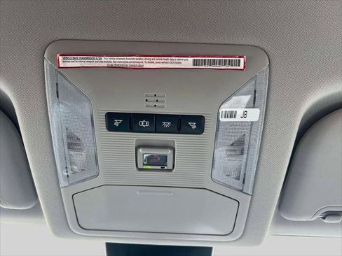 Certified 2020 Toyota RAV4 LE w/ All Weather Liner Package image 31