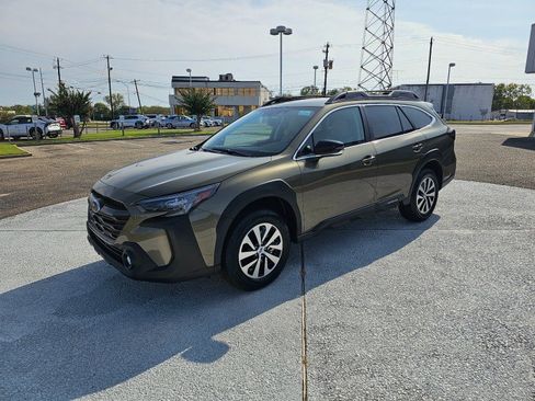 Certified 2025 Subaru Outback Premium w/ Popular Package #1A image 2