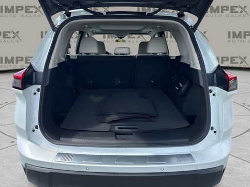 Used 2024 Nissan Rogue SV w/ SV Premium Package AWD/4WD image 28