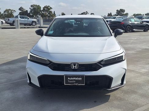 Used 2025 Honda Civic Sport image 2