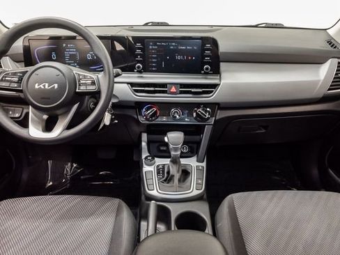 Used 2025 Kia Seltos LX AWD/4WD image 21