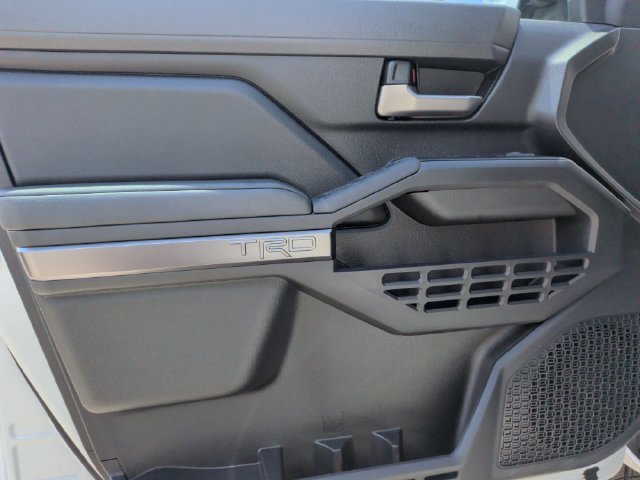 Used 2025 Toyota Tacoma TRD Sport AWD/4WD image 13