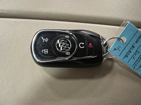 Used 2018 Buick Envision Preferred AWD/4WD image 32