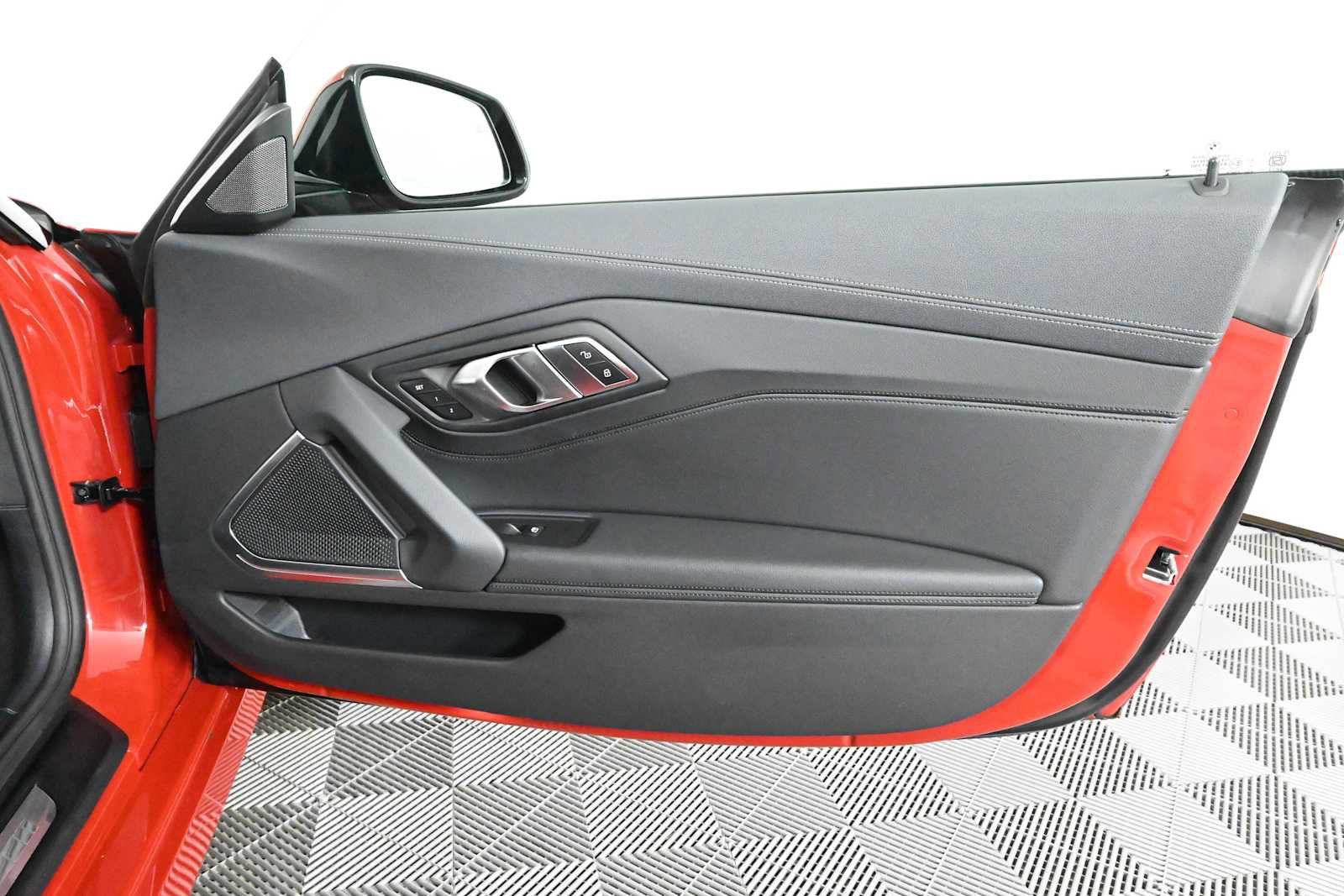 Used 2026 BMW Z4 sDrive30i RWD image 16