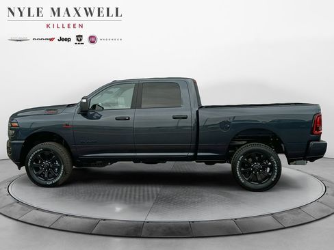 New 2026 RAM 2500 Big Horn AWD/4WD image 13