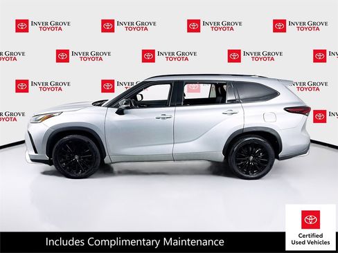 Certified 2025 Toyota Highlander XSE image 8