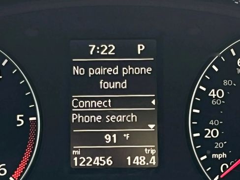 Used 2014 Volkswagen Passat TDI SE FWD image 17