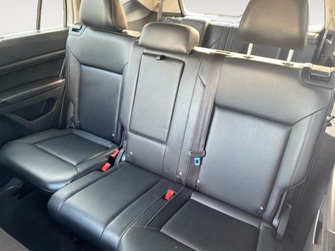 Used 2018 Volkswagen Atlas SE FWD image 16