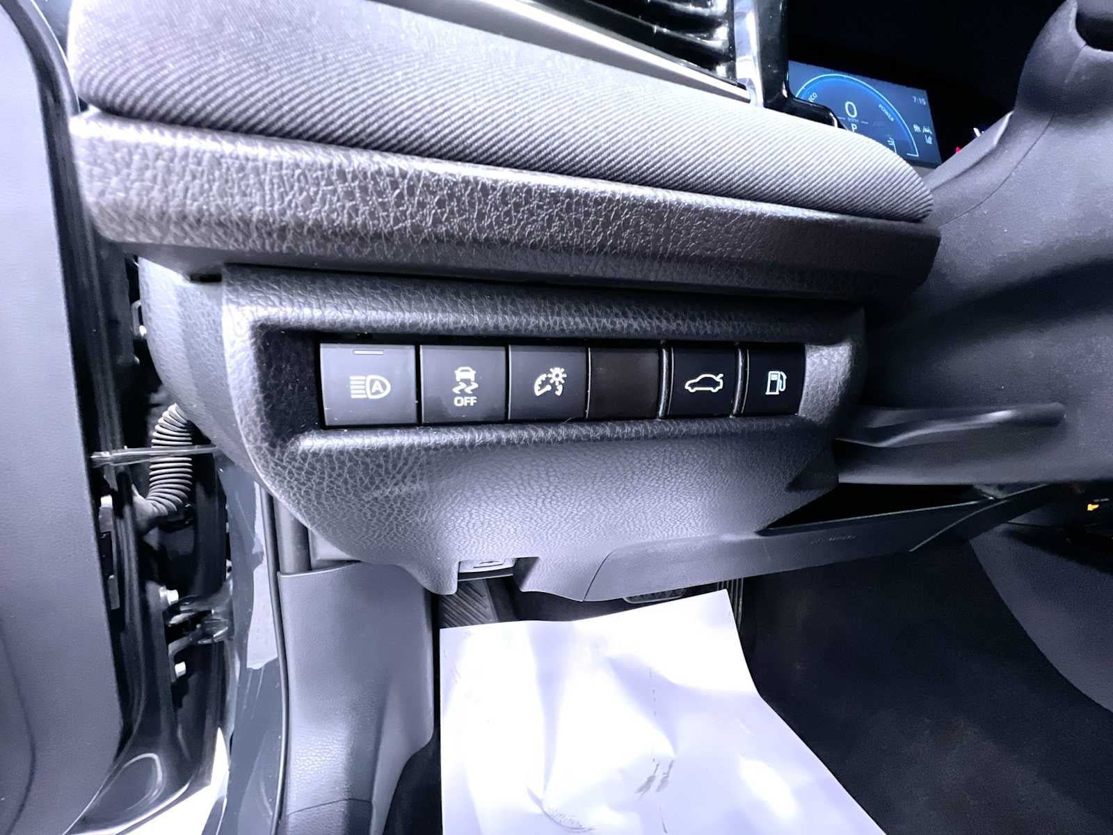 Used 2025 Toyota Camry LE FWD image 16