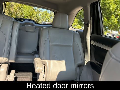 Used 2017 Toyota Highlander XLE image 13