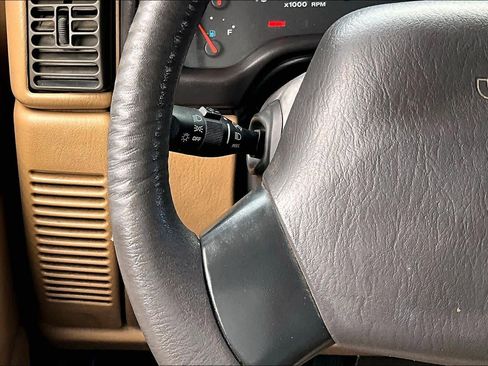 Used 2001 Jeep Wrangler SE image 23