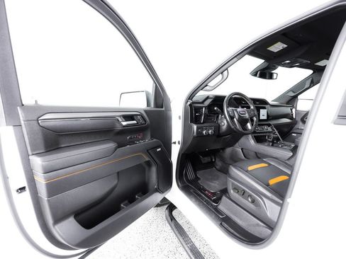 Used 2025 GMC Sierra 1500 AT4 AWD/4WD image 23
