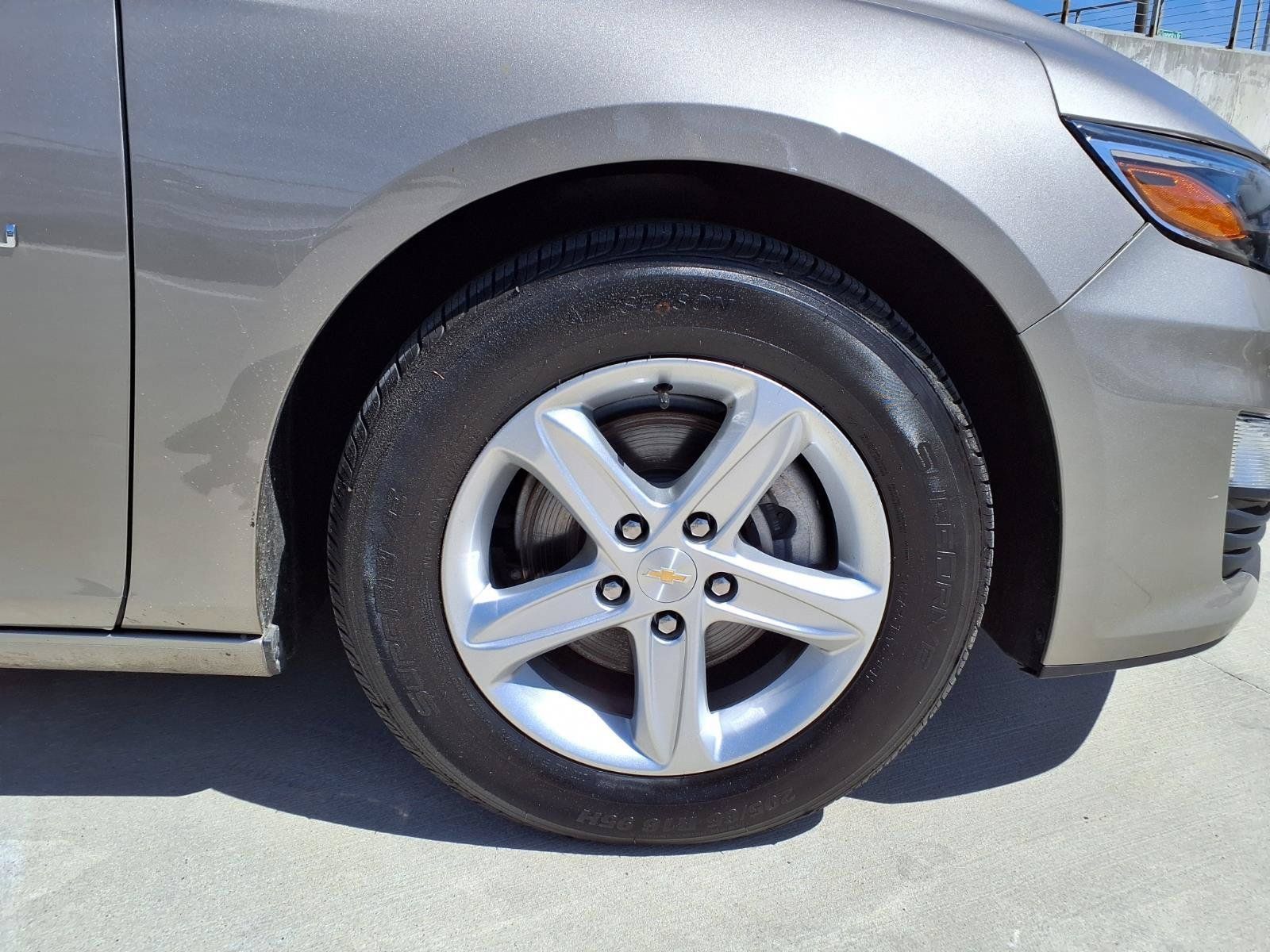 Used 2024 Chevrolet Malibu LT FWD image 9