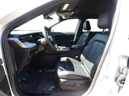 New 2026 Jeep Cherokee Limited AWD/4WD image 10