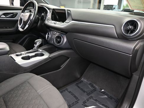 Used 2021 Chevrolet Blazer LT image 39