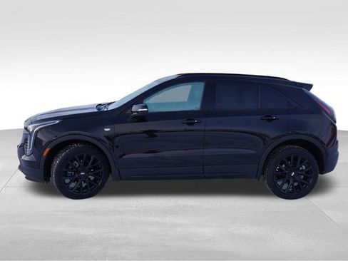 Used 2023 Cadillac XT4 Sport w/ LPO, Onyx Lite Package AWD/4WD image 9