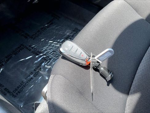 Used 2024 Chevrolet Malibu LS FWD image 11