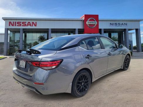 Certified 2024 Nissan Sentra S FWD image 5