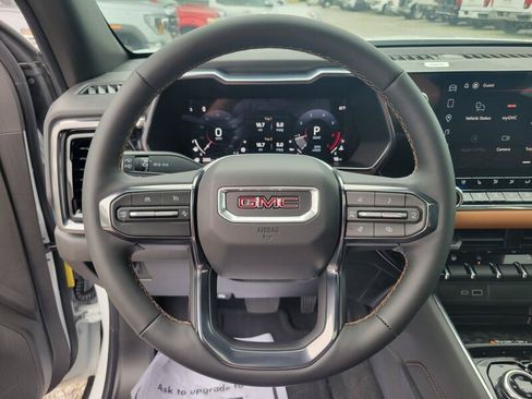 New 2026 GMC Canyon AT4 w/ Technology Plus Package AWD/4WD image 18