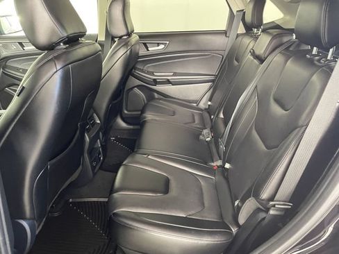 Used 2021 Ford Edge Titanium w/ Canadian Touring Package AWD/4WD image 16