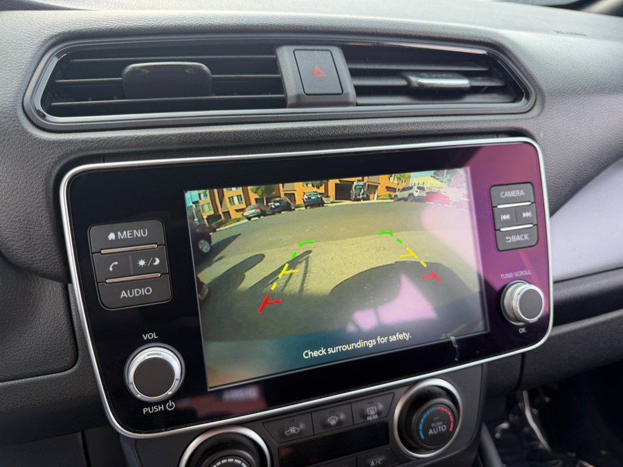 Used 2025 Nissan Leaf S FWD image 22