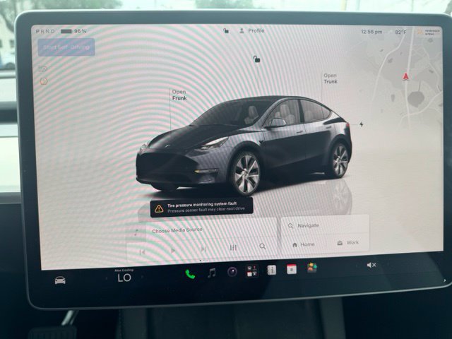 Used 2023 Tesla Model Y Long Range AWD/4WD image 18