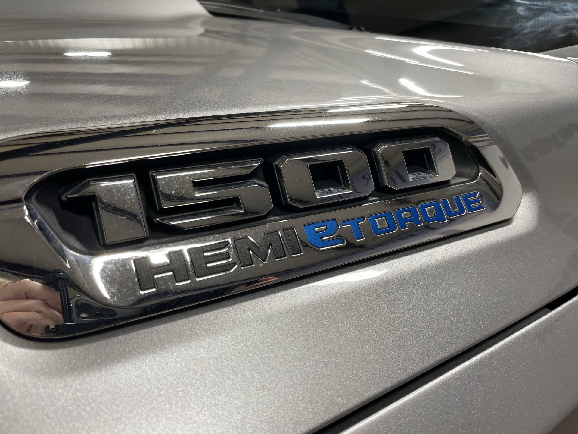 Used 2021 RAM 1500 4x4 Crew Cab image 28