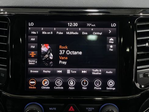 Used 2020 Jeep Grand Cherokee Limited X image 25