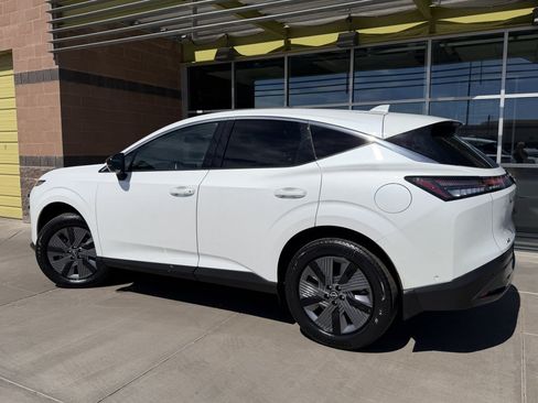 Used 2025 Nissan Murano SL AWD/4WD image 5