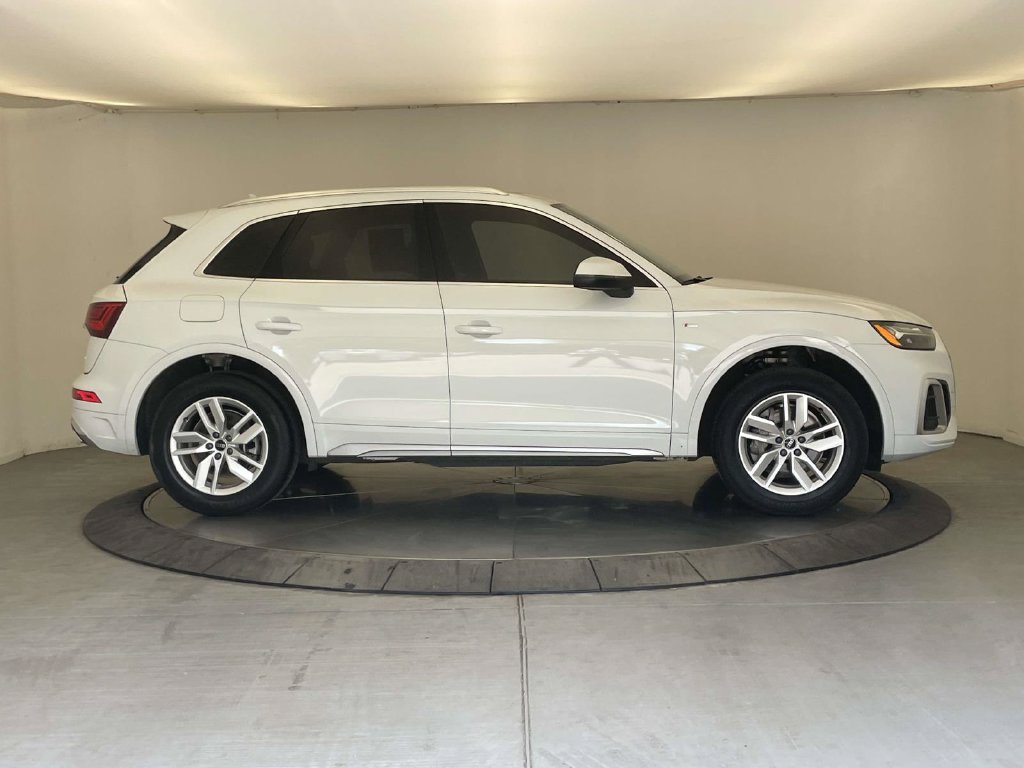 Certified 2023 Audi Q5 2.0T Premium w/ Convenience Package AWD/4WD image 8