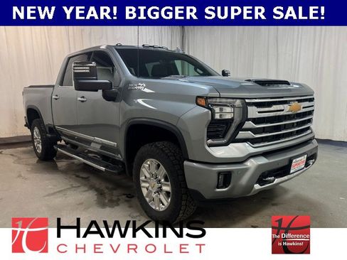 Used 2025 Chevrolet Silverado 3500 High Country w/ High Country Premium Package image 1
