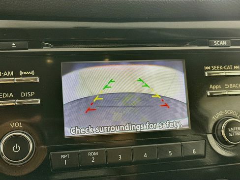 Used 2016 Nissan Rogue S w/ S Family Package FWD image 21