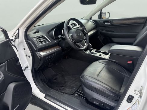 Used 2018 Subaru Outback 2.5i Limited image 17