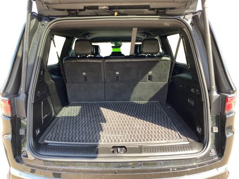 Used 2024 Jeep Wagoneer L Series II w/ Flexible Seating Group AWD/4WD image 19