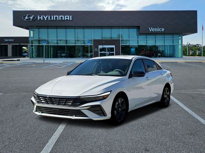 New 2026 Hyundai Elantra SEL Sport w/ Cargo Package