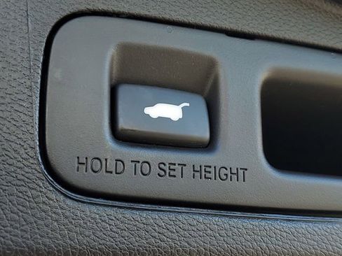 Used 2022 Honda CR-V Touring image 8