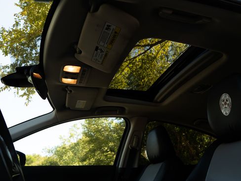 Certified 2022 Honda HR-V EX image 37