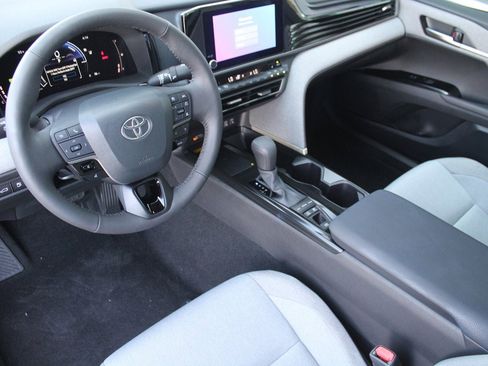 Used 2026 Toyota Camry LE w/ Convenience Package AWD/4WD image 12