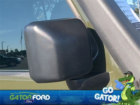 Used 2021 Jeep Gladiator Rubicon image 12