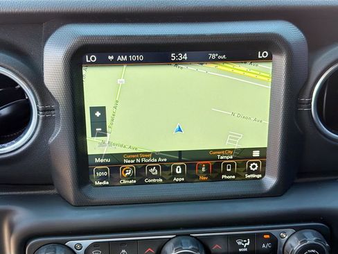 Used 2020 Jeep Gladiator Overland image 31