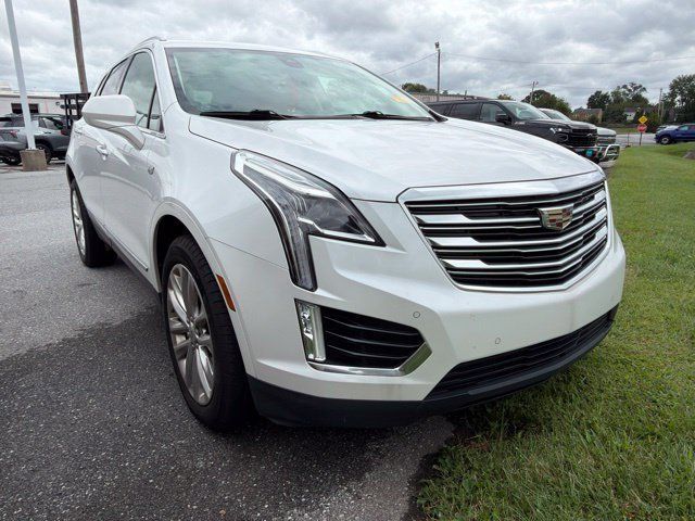 Used 2019 Cadillac XT5 Premium Luxury AWD/4WD image 1
