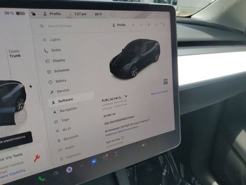Used 2024 Tesla Model Y Long Range AWD/4WD image 20