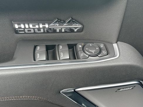 Certified 2026 Chevrolet Silverado 1500 High Country w/ High Country Premium Package image 17