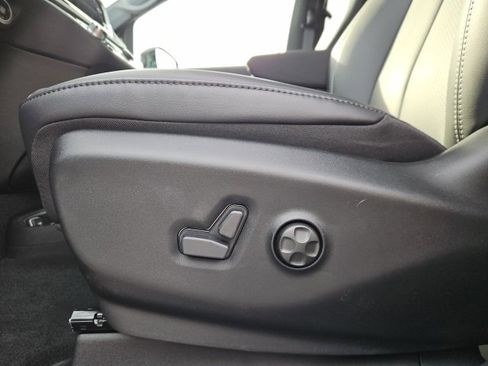 New 2026 Chrysler Pacifica Select image 26