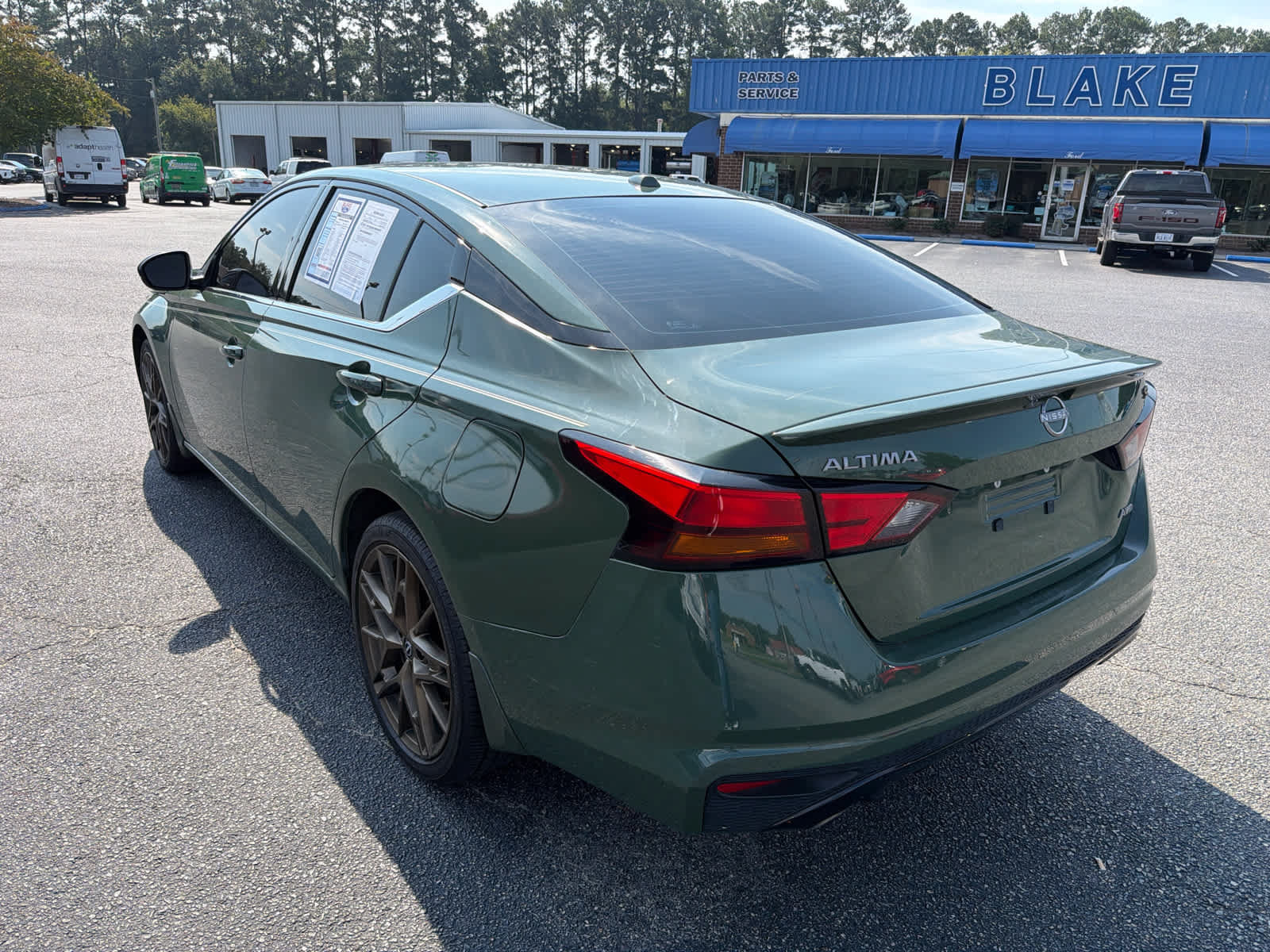 Used 2025 Nissan Altima 2.5 SR AWD/4WD image 5