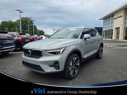 Used 2025 Volvo XC40 B5 Plus w/ Protection Package Premier