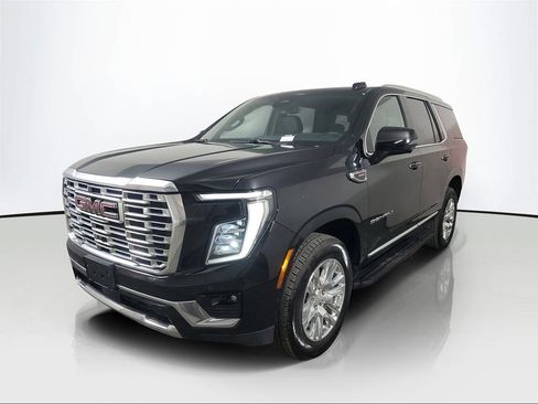 Used 2025 GMC Yukon Denali image 3
